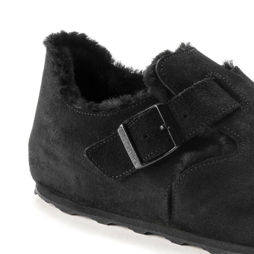 
                      
                        London Shearling : Black
                      
                    