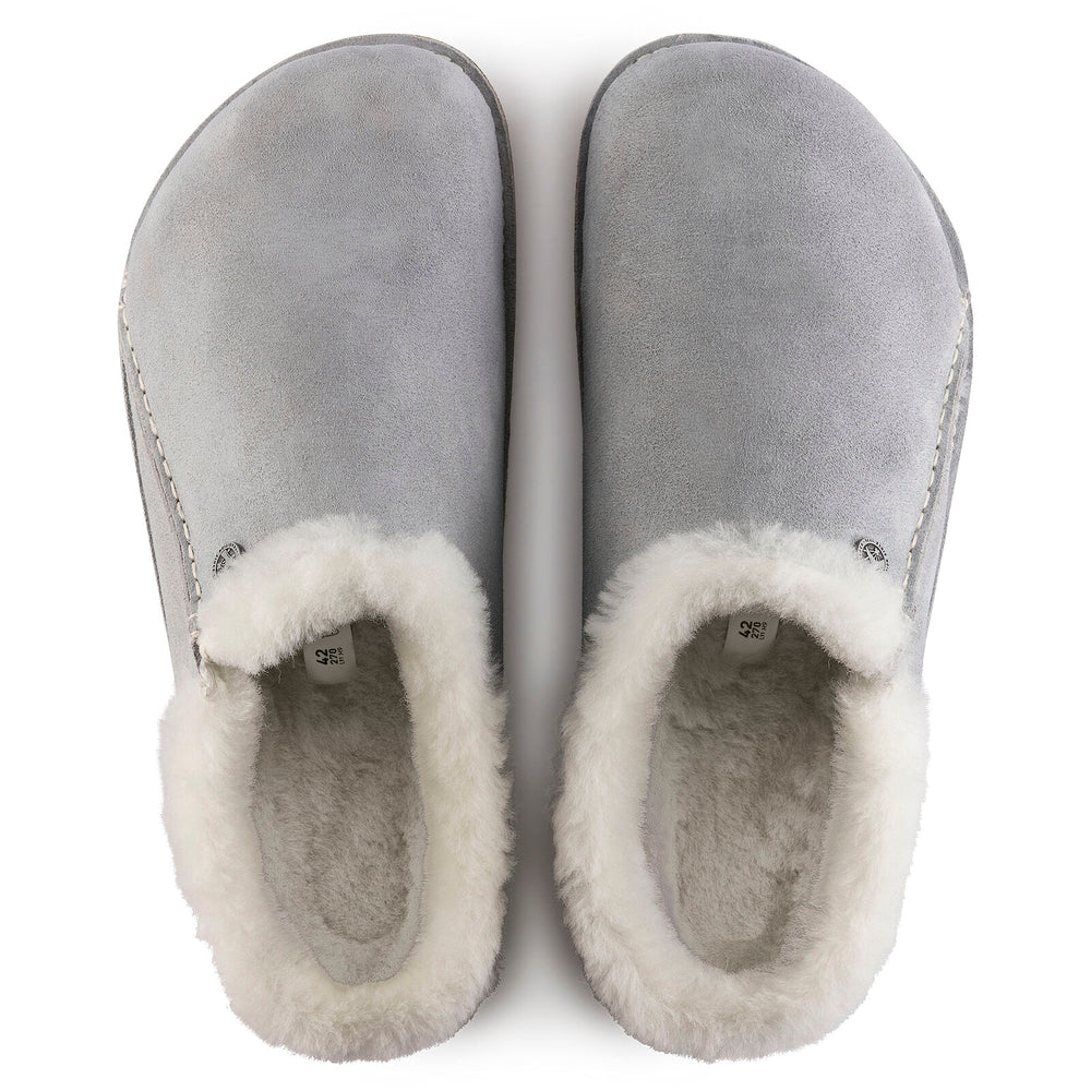 
                      
                        Zermatt Premium Shearling : Stone Coin
                      
                    