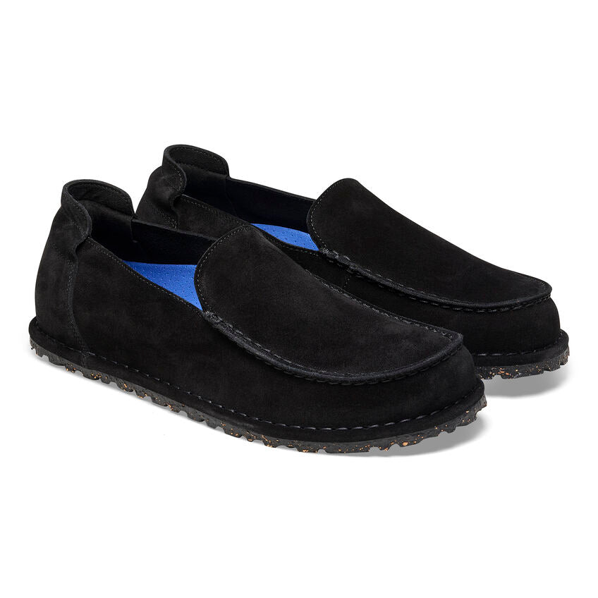 
                      
                        Utti : Black Suede
                      
                    